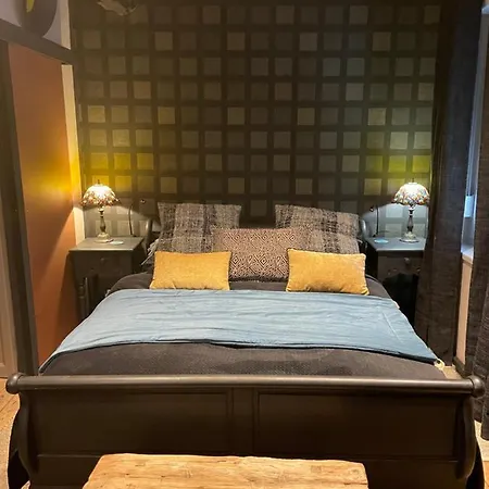 Vakantiehuis Cosy House With Luxury Jacuzzi Bath *