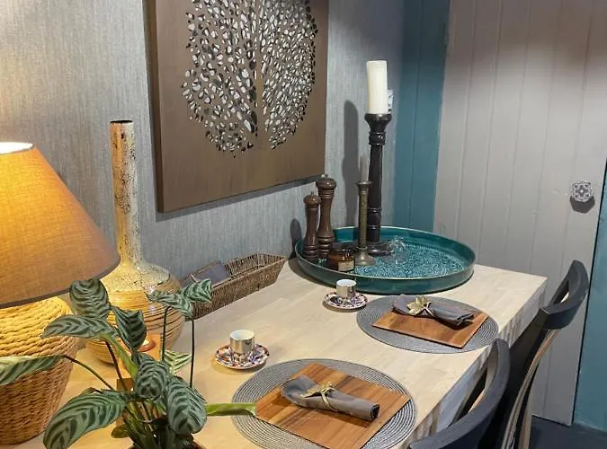 Holiday home Cosy House With Luxury Jacuzzi Bath