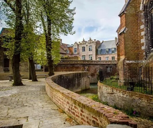 Holiday home Cosy House With Luxury Jacuzzi Bath Hesdin