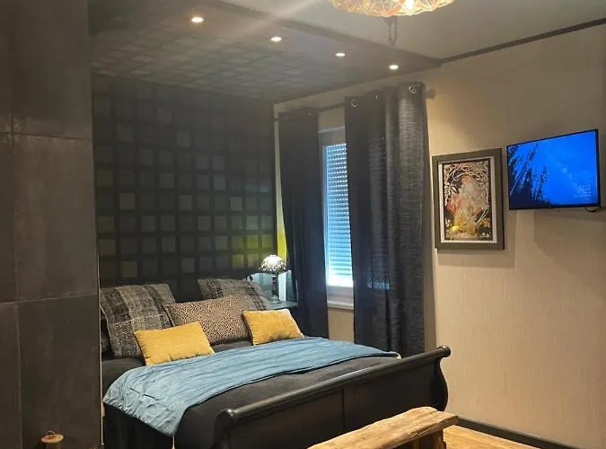 Cosy House With Luxury Jacuzzi Bath